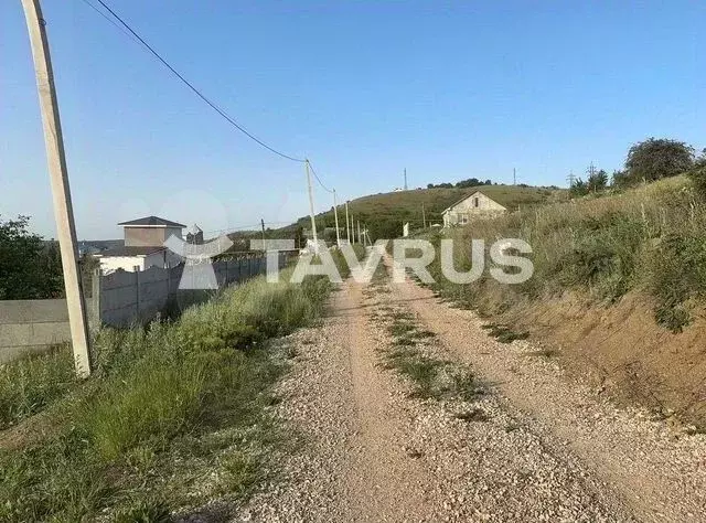 Участок в Крым, Симферопольский район, Перовское с/пос, с. Украинка ... - Фото 2