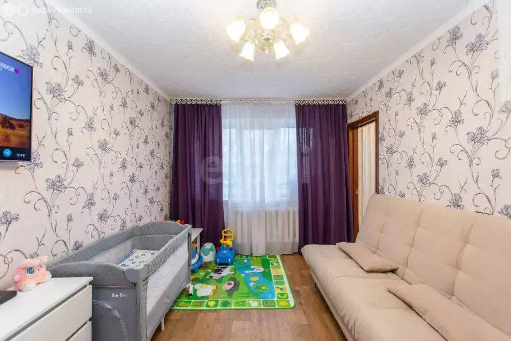 2-комнатная квартира: Тобольск, 4-й микрорайон, 8 (39.4 м) - Фото 2