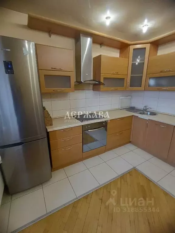 3-к кв. Белгородская область, Старый Оскол Степной мкр, 15 (100.0 м) - Фото 1