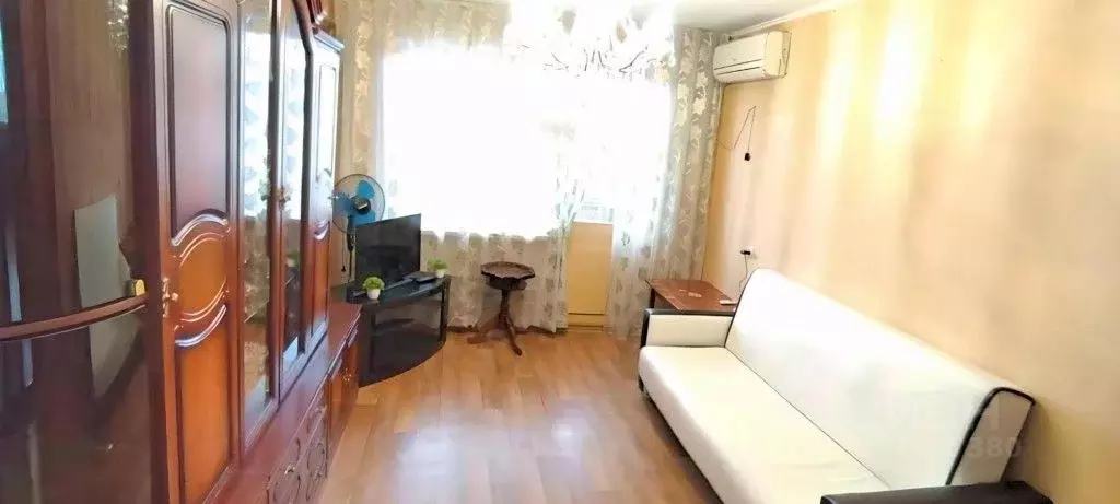 1-к кв. Татарстан, Казань ул. Адоратского, 6 (34.0 м) - Фото 2