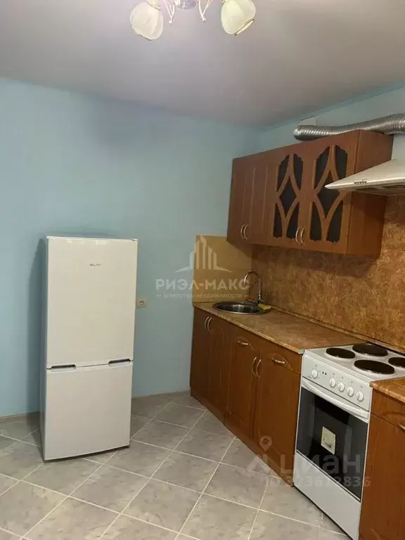 1-к кв. Брянская область, Брянск ул. Ромашина, 32 (52.6 м) - Фото 2