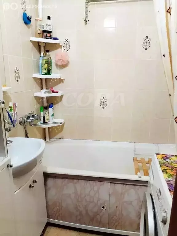3-комнатная квартира: Тобольск, 6-й микрорайон, 19 (60 м) - Фото 0