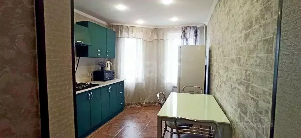 3-к кв. Белгородская область, Губкин ул. Космонавтов, 1 (75.5 м) - Фото 0