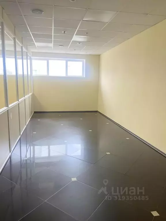 Офис в Белгородская область, Старый Оскол Солнечный мкр, 36 (26 м) - Фото 0