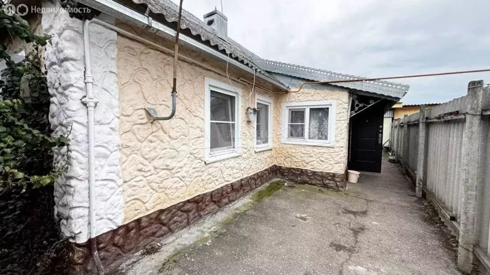 Дом в Новопавловск, Центральная улица (26 м) - Фото 1