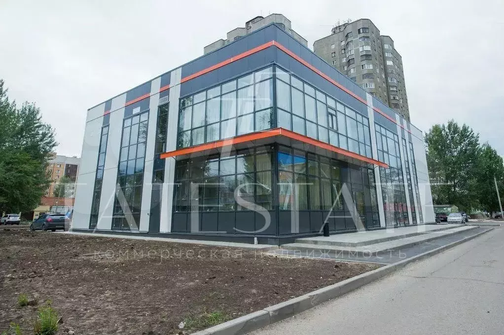 Аренда торговой площади 397.1кв.м. с парковкой и с зоной разгрузки - Фото 0