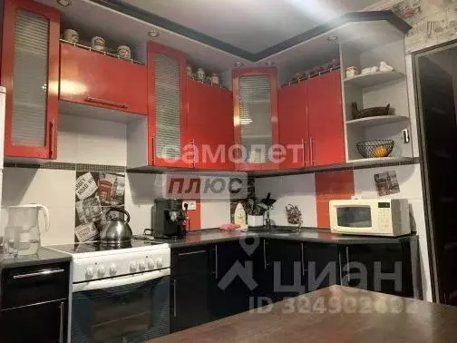 2-к кв. Омская область, Омск ул. Кирова, 20 (65.7 м) - Фото 1