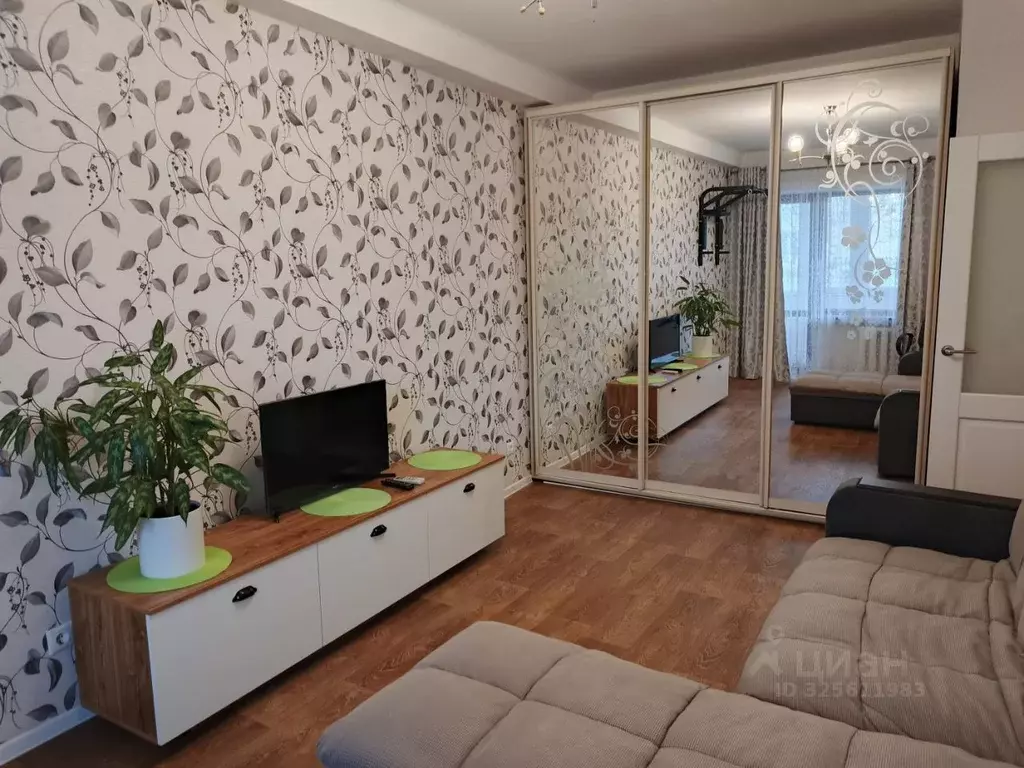 1-к кв. Крым, Симферополь ул. Кечкеметская, 93 (33.0 м) - Фото 1