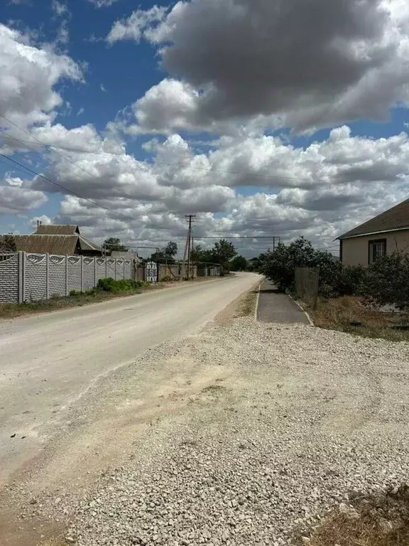 Участок в Крым, Сакский район, с. Ромашкино ул. Молодежная (6.3 сот.) - Фото 1