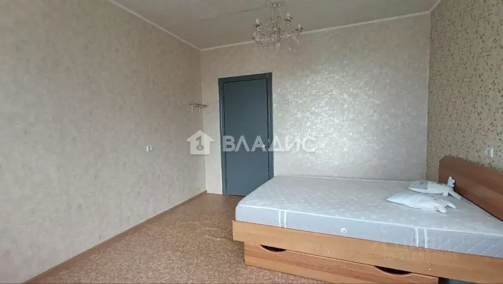 2-к кв. Владимирская область, Ковров ул. Строителей, 15 (67.5 м) - Фото 0