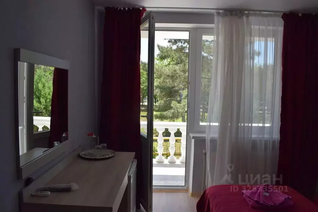 Комната Крым, Бахчисарайский район, с. Песчаное ул. Набережная, 7/76 - Фото 2