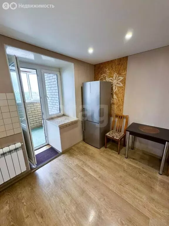 1-комнатная квартира: Воронеж, Пеше-Стрелецкая улица, 100 (41 м) - Фото 2