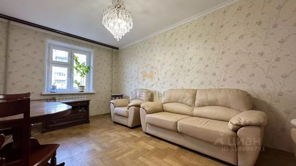 3-к кв. Белгородская область, Белгород ул. Конева, 27 (71.3 м) - Фото 0
