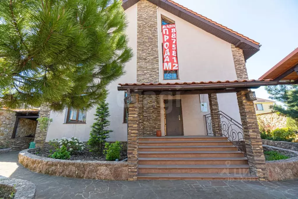 Дом в Севастополь ул. Связистов, 3 (256 м) - Фото 1