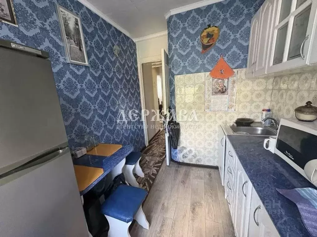 2-к кв. Белгородская область, Губкинский городской округ, пос. ... - Фото 1