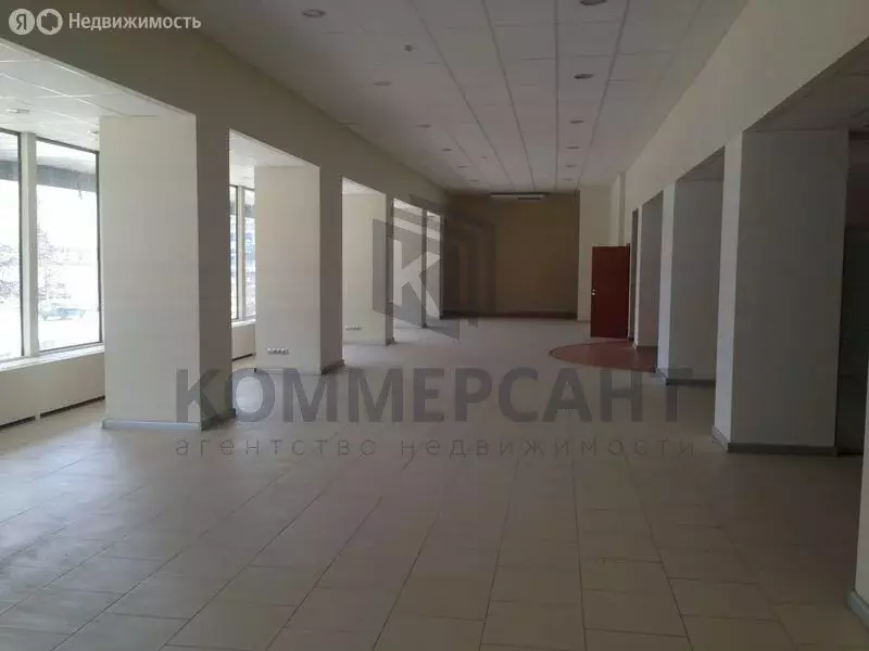 Торговая площадь (575 м) - Фото 2