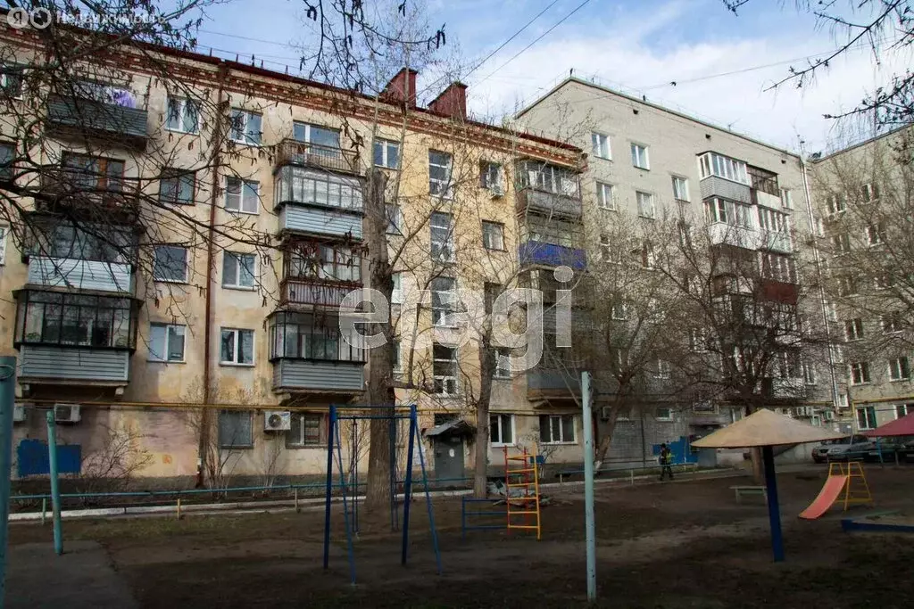 1-комнатная квартира: Курган, улица Красина, 43 (37 м) - Фото 1