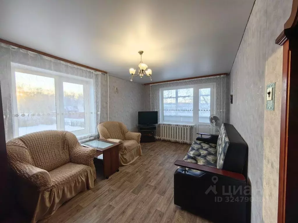 3-к кв. Омская область, Омский район, с. Красноярка ул. Гагарина, 11 ... - Фото 1