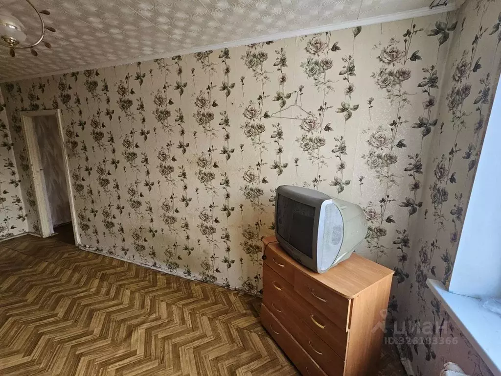 2-к кв. Омская область, Омск просп. Космический, 105 (47.0 м) - Фото 2