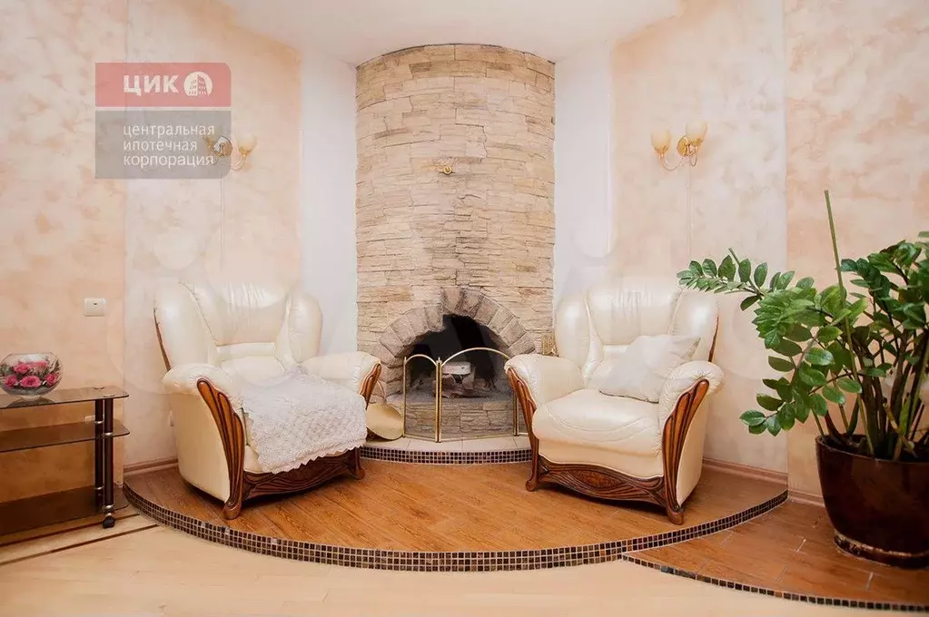 3-к. квартира, 111 м, 3/5 эт. - Фото 1