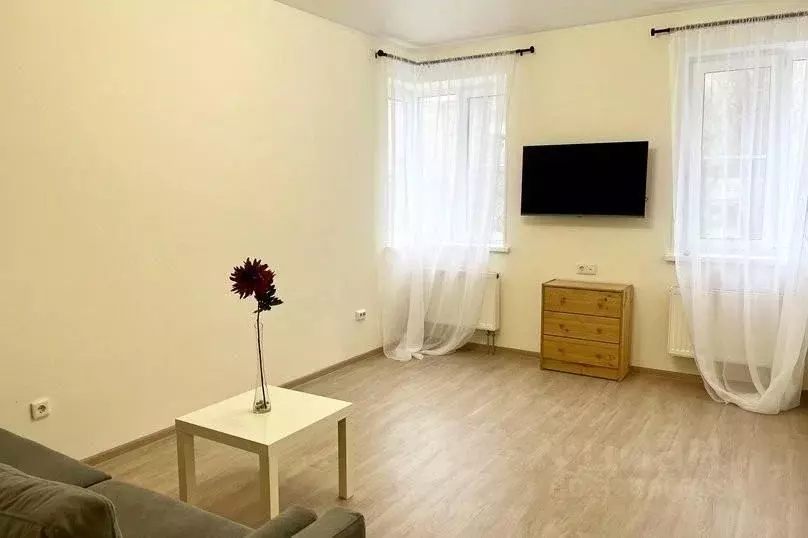 1-к кв. Волгоградская область, Волгоград ул. Пархоменко, 8 (43.0 м) - Фото 2