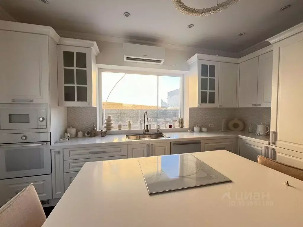 Коттедж в Краснодарский край, Новороссийск Краснознаменный пер., 76 ... - Фото 1