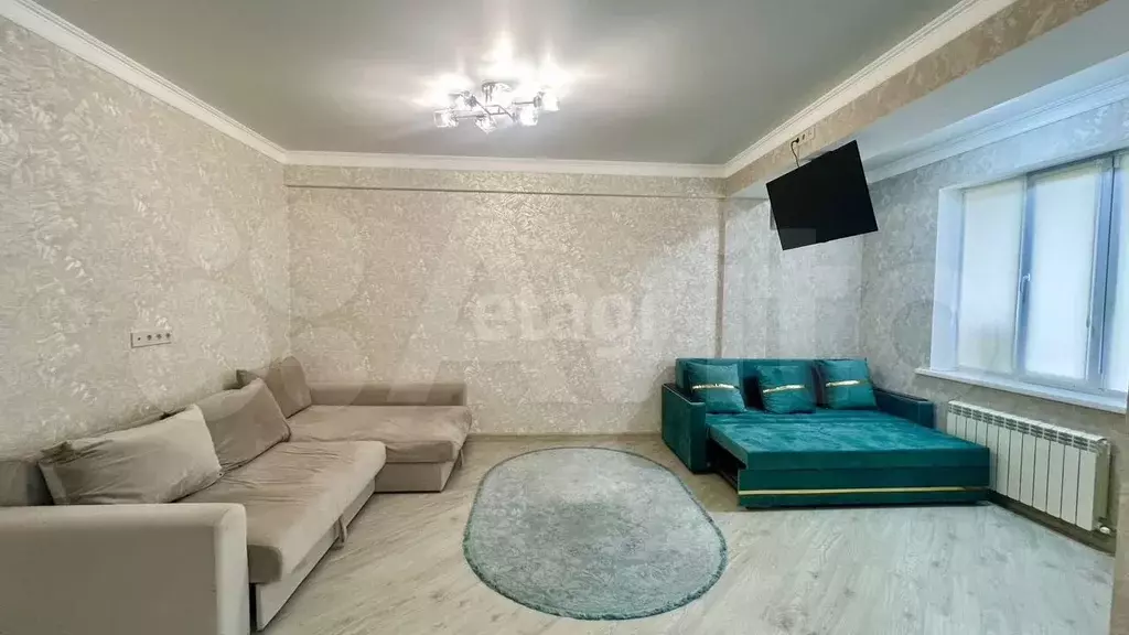 1-к. квартира, 42 м, 10/10 эт. - Фото 1