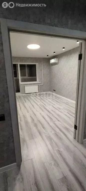 1-комнатная квартира: Старый Оскол, микрорайон Королёва, 37 (50 м) - Фото 1