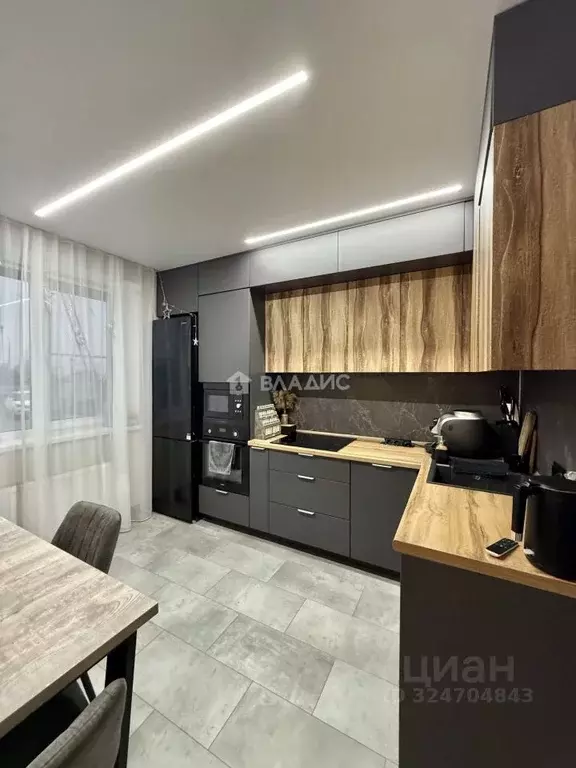 4-к кв. Волгоградская область, Волгоград ул. Гаря Хохолова, 1 (78.0 м) - Фото 1