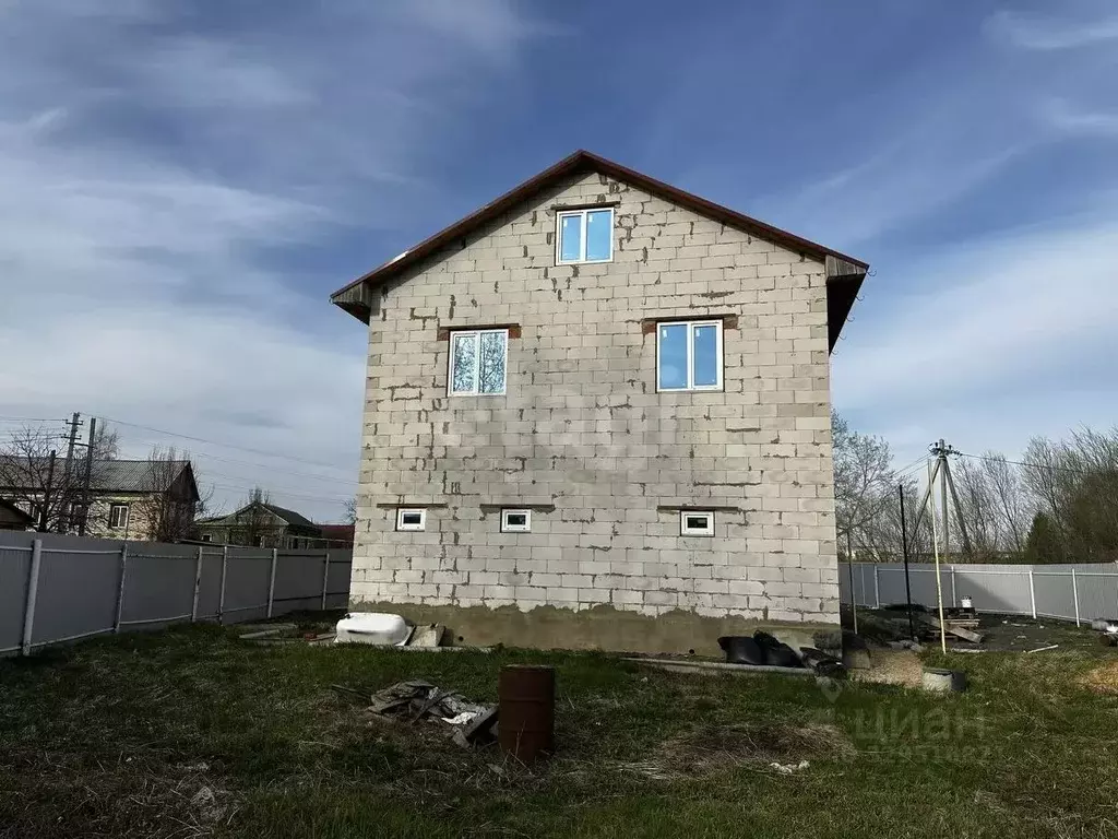 Дом в Мордовия, Лямбирский район, с. Берсеневка ул. Гагарина, 23 (420 ... - Фото 1
