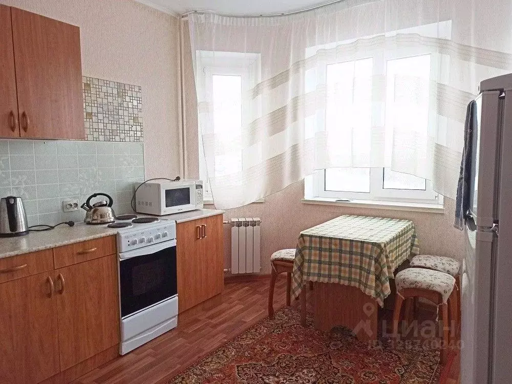 2-к кв. Курская область, Курск просп. Вячеслава Клыкова, 87 (56.0 м) - Фото 1