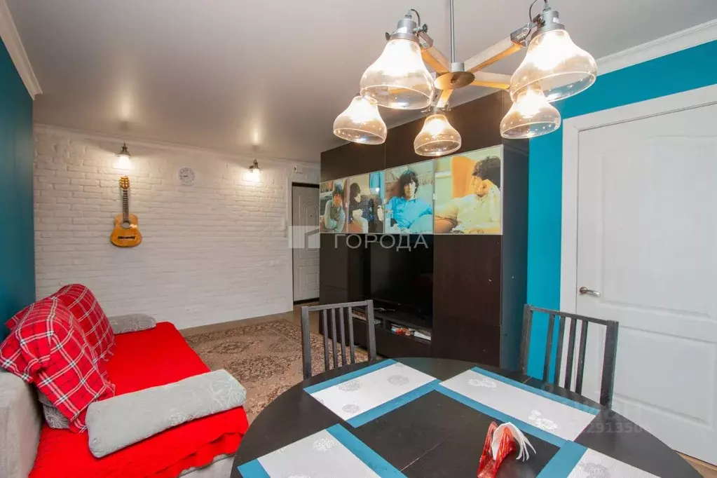 3-к кв. Кемеровская область, Новокузнецк Запорожская ул., 9 (59.3 м) - Фото 1