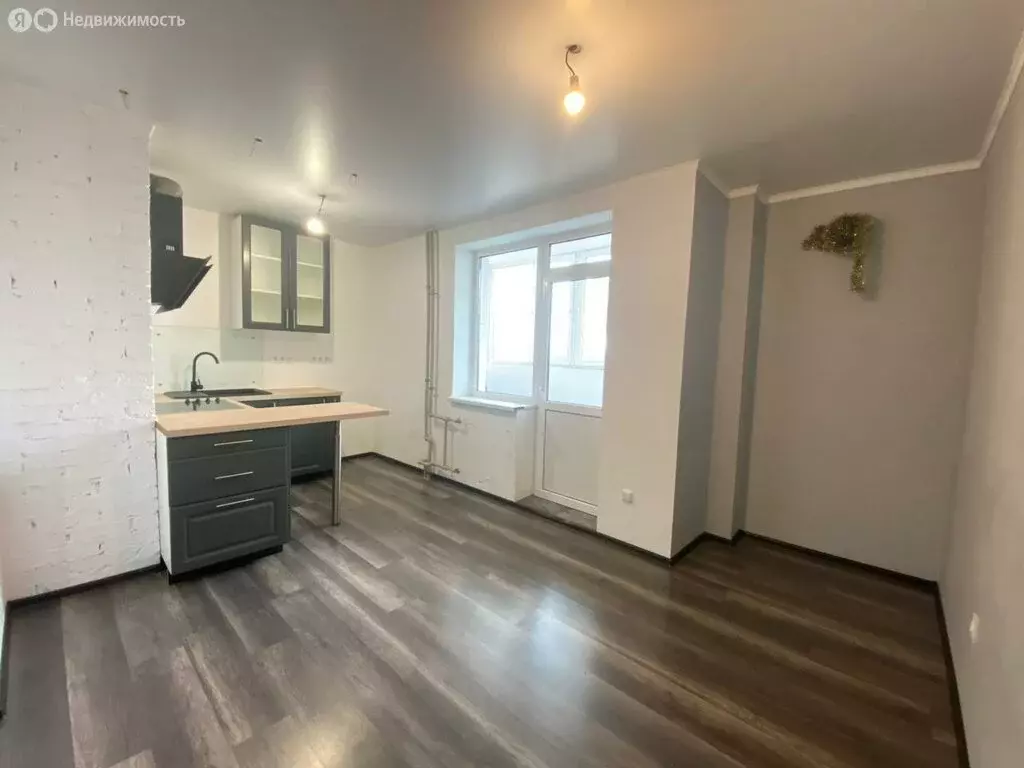 3-комнатная квартира: Ростов-на-Дону, Магнитогорская улица, 1В (60 м) - Фото 1