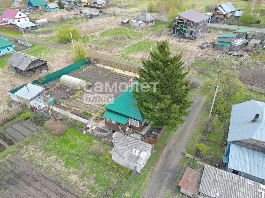 Дом в Кемеровская область, Крапивинский пгт ул. 2-я Шахтерская, 13А ... - Фото 0