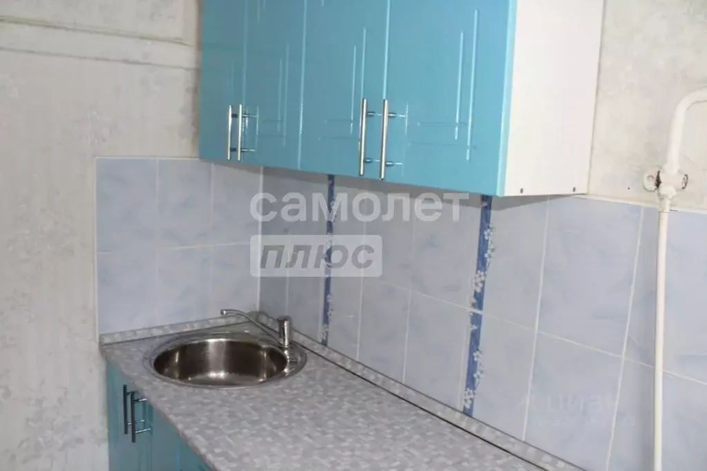 3-к кв. Липецкая область, Липецк ул. Космонавтов, 25 (61.5 м) - Фото 2