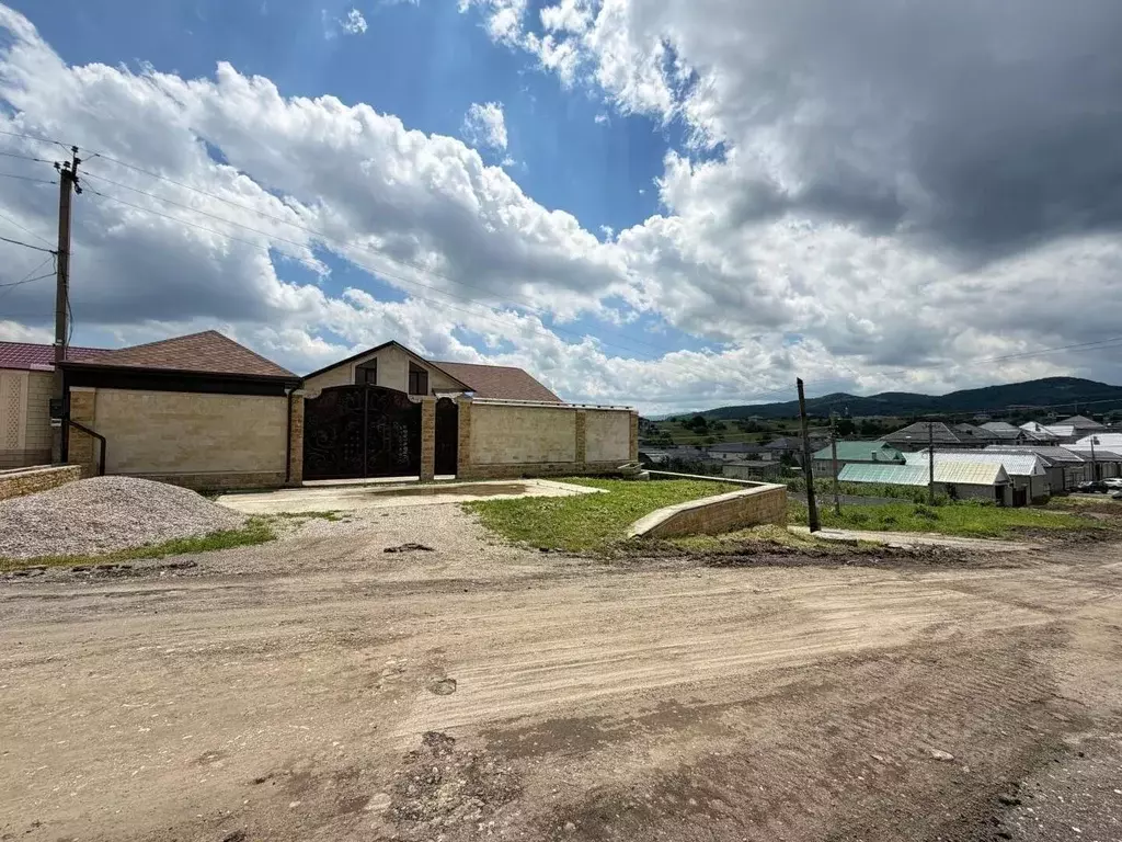 Дом в Кабардино-Балкария, Нальчик городской округ, с. Кенже ул. ... - Фото 2