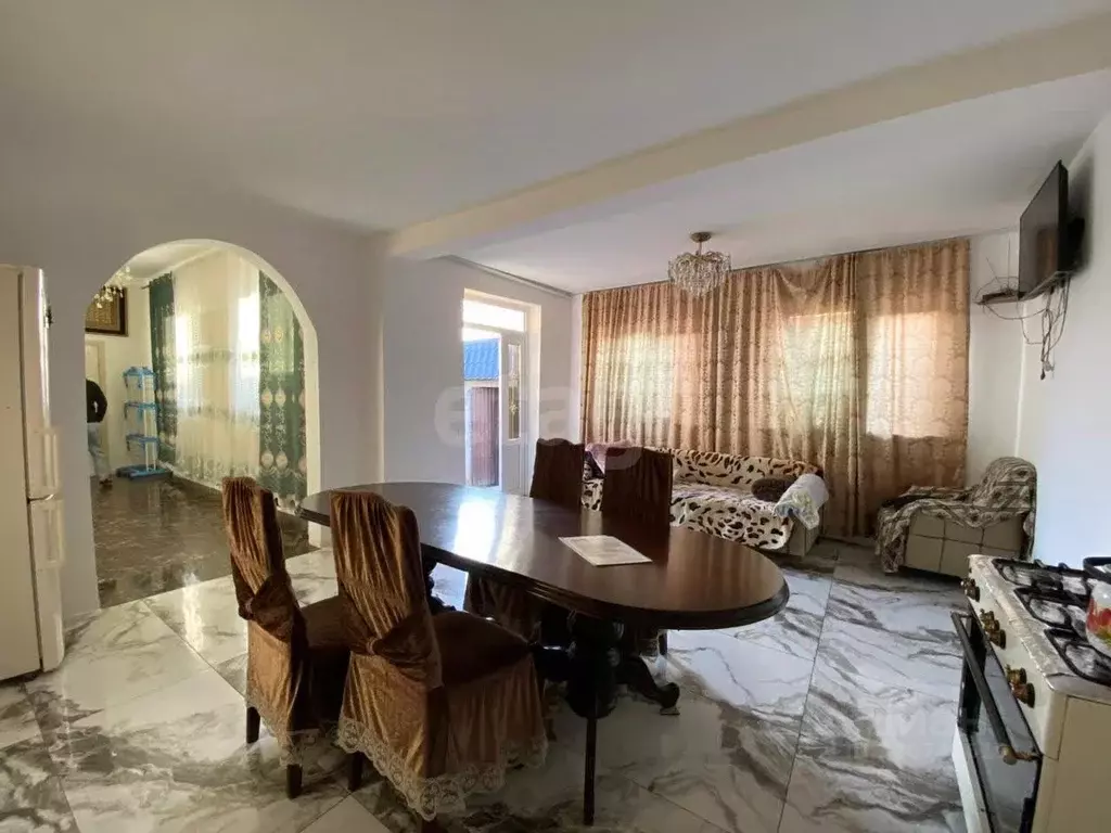 Дом в Ингушетия, Карабулак ул. Лермонтова (100 м) - Фото 1