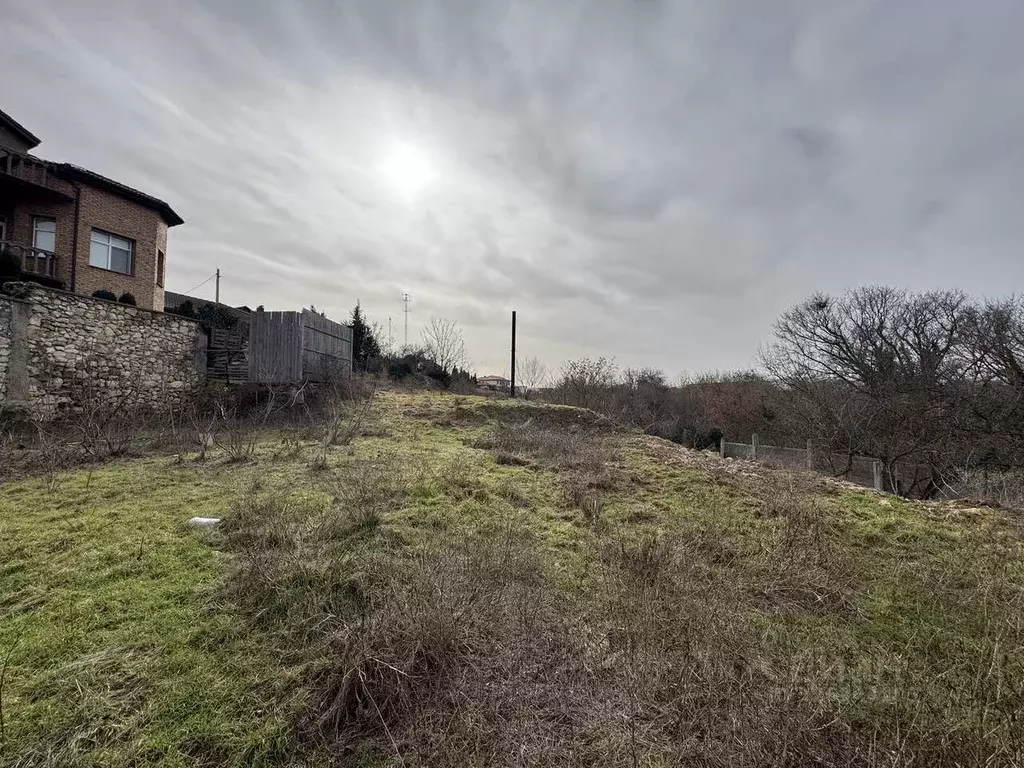 Участок в Севастополь ул. Трудовая, 1 (10.0 сот.) - Фото 1