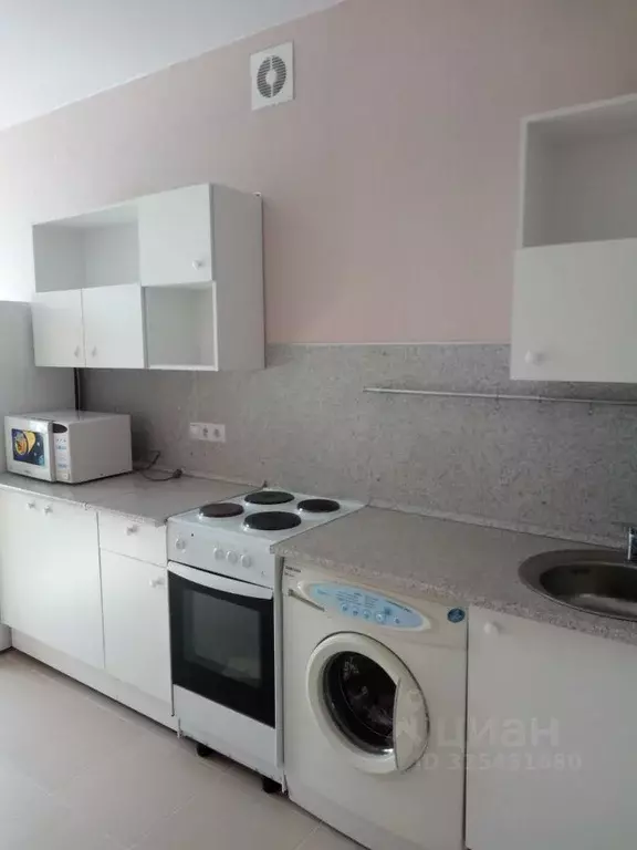 1-к кв. Омская область, Омск ул. Звездова, 127 (36.3 м) - Фото 1