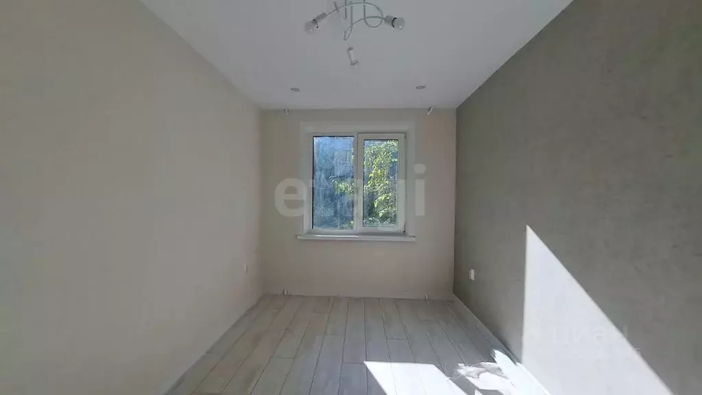 3-к кв. Смоленская область, Смоленск Автозаводская ул., 21Б (61.8 м) - Фото 1