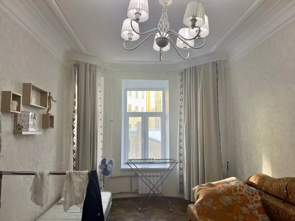 Комната Санкт-Петербург Каменноостровский просп., 29 (19.8 м) - Фото 1