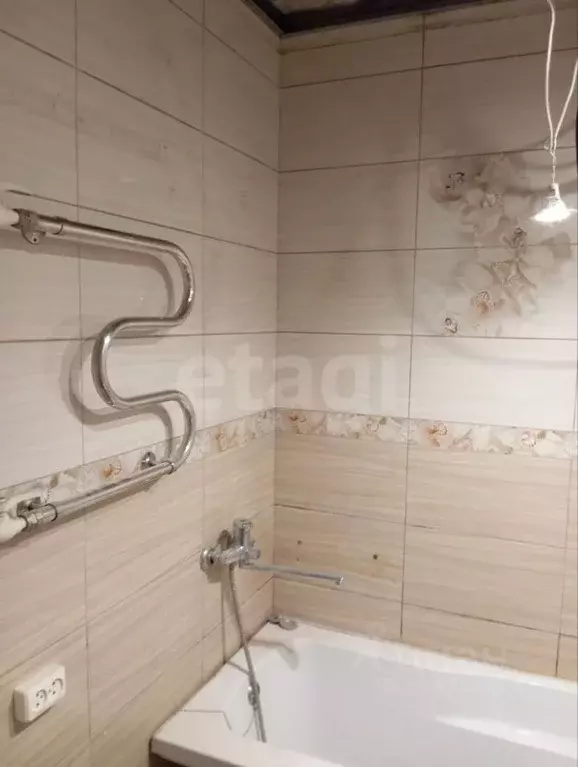 2-к кв. Алтайский край, Барнаул ул. Короленко, 92 (44.6 м) - Фото 1