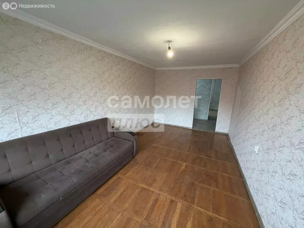 3-комнатная квартира: Грозный, улица Новаторов, 13 (70 м) - Фото 1