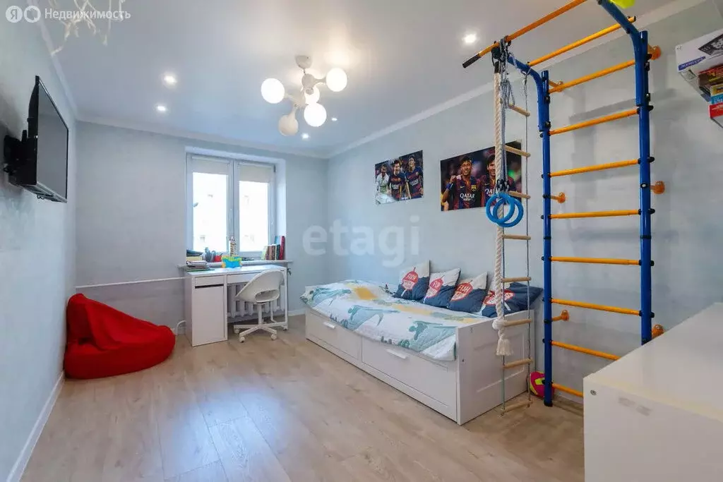 3-комнатная квартира: Калининград, Красносельская улица, 67Б (73 м) - Фото 1