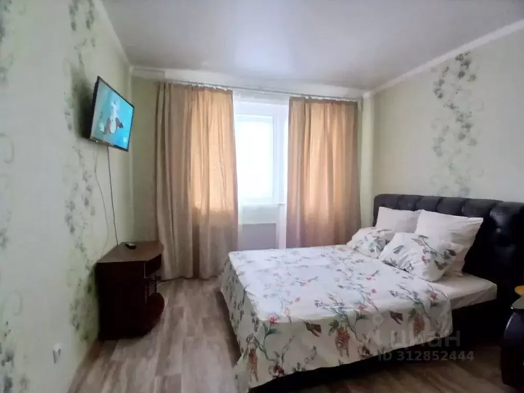 1-к кв. Самарская область, Тольятти Комсомольская ул., 82 (42.0 м) - Фото 0