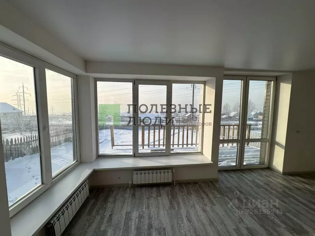 Дом в Красноярский край, Красноярск городской округ, пос. Солонцы, ... - Фото 1