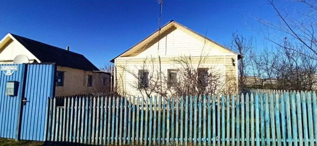 Дом в Белгородская область, Волоконовский район, Староивановское ... - Фото 1