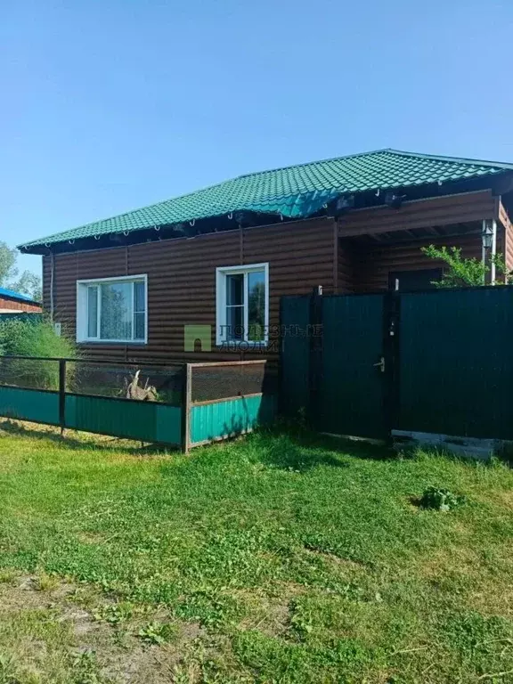 Дом в Красноярский край, с. Ермаковское ул. Мостовая, 13 (120 м) - Фото 1