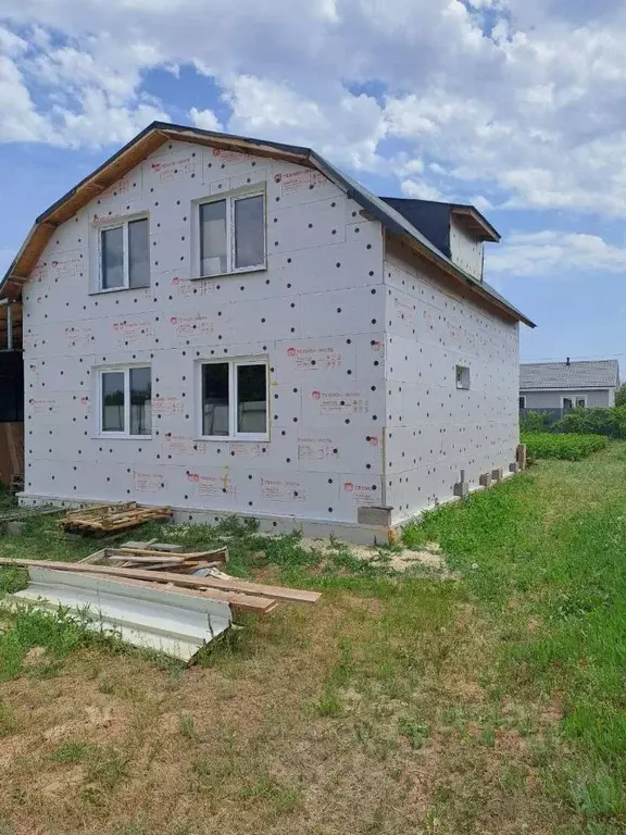 Дом в Волгоградская область, Средняя Ахтуба городское поселение, ... - Фото 0