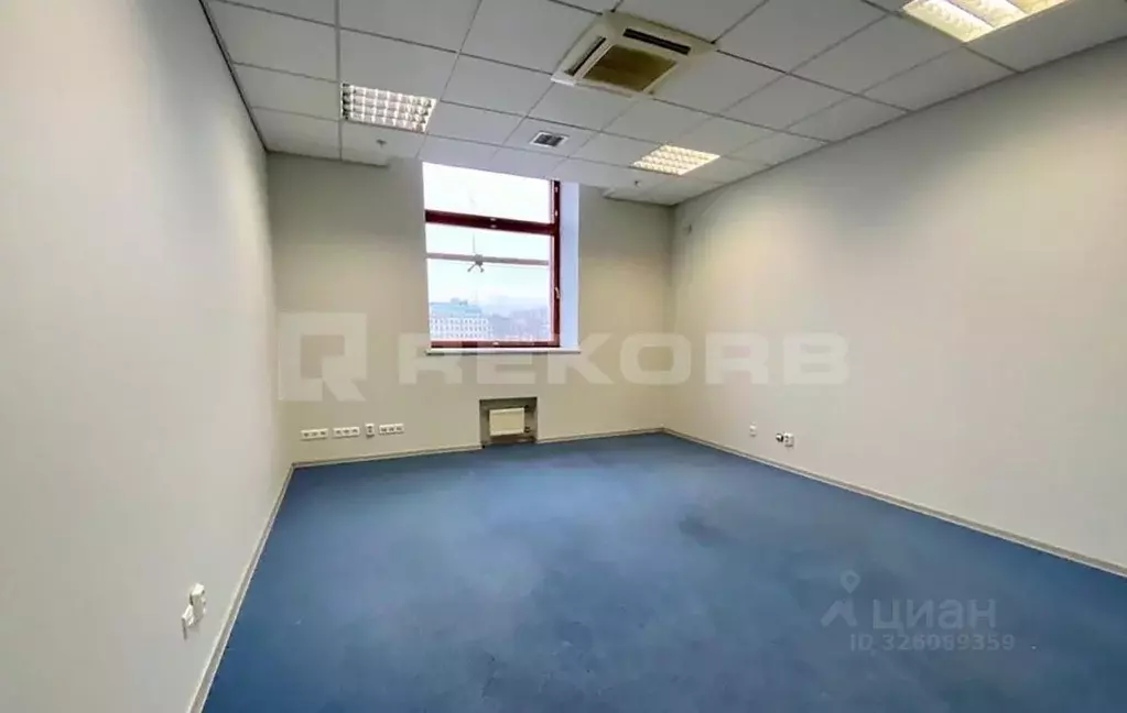 Офис в Санкт-Петербург Петроградская наб., 20 (389 м) - Фото 1